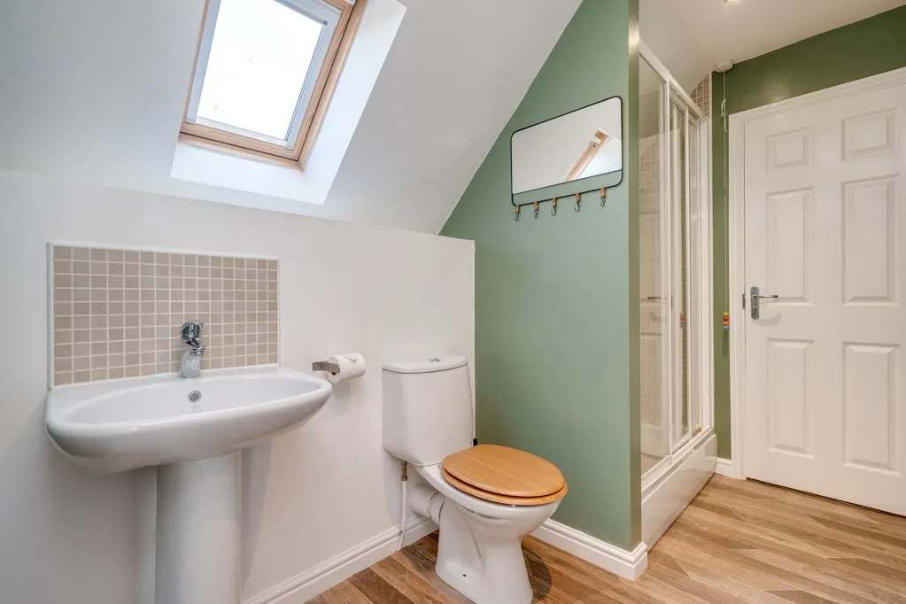Fern View, Gomersal BD19 4PE, photo 22