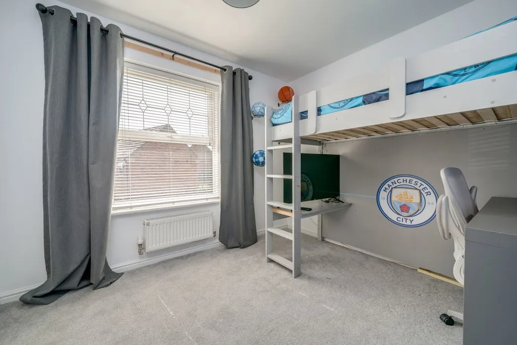 Fern View, Gomersal BD19 4PE, photo 14