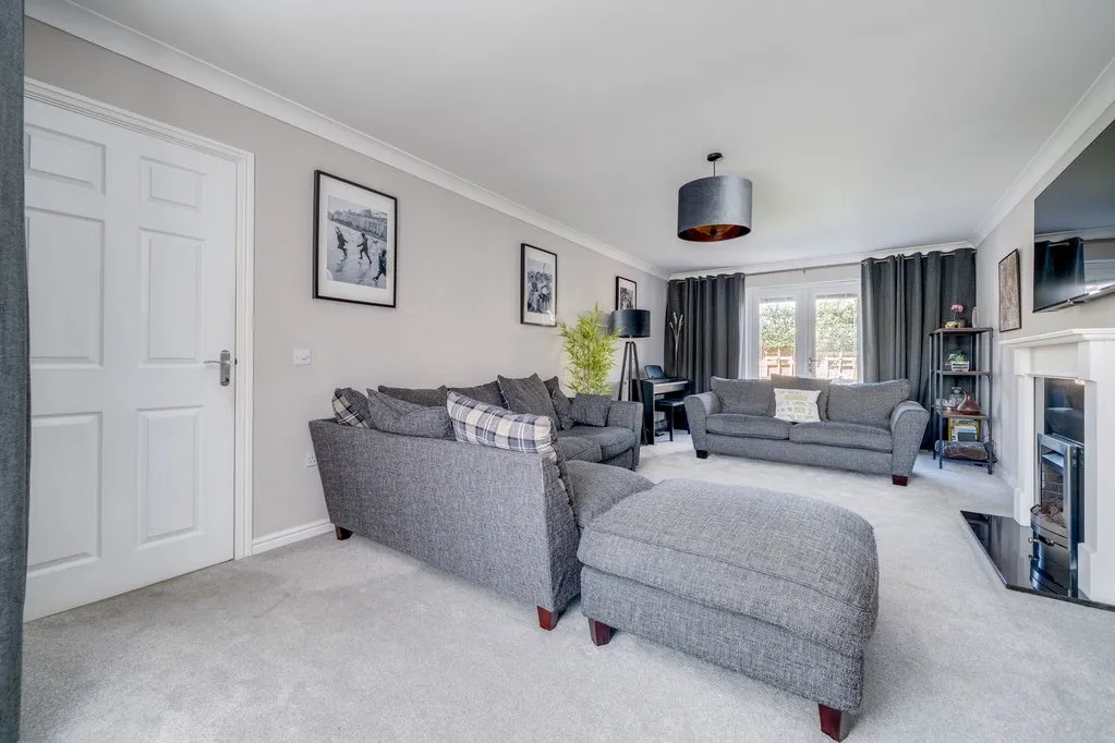 Fern View, Gomersal BD19 4PE, photo 4