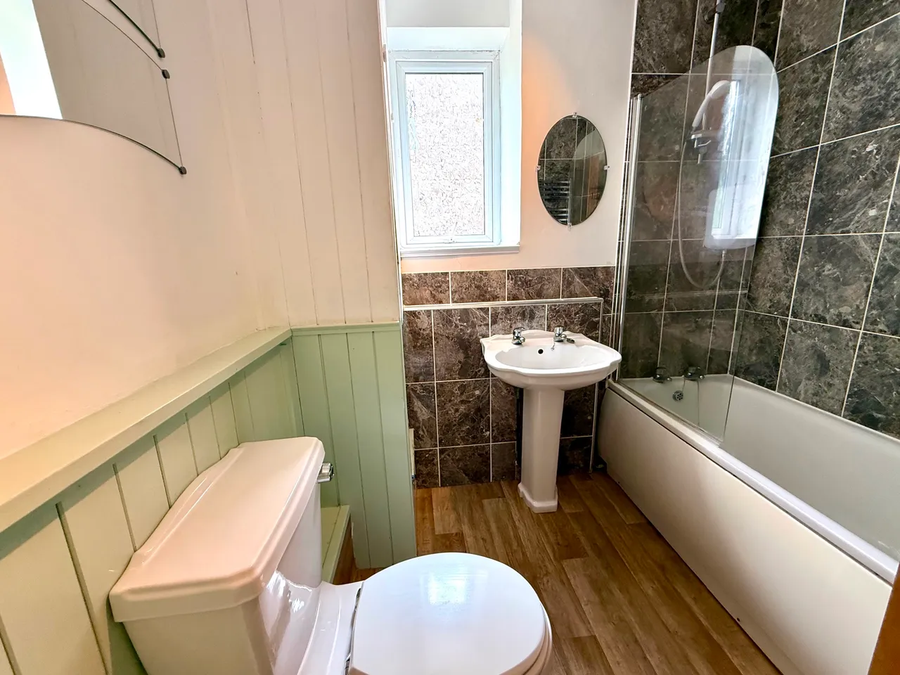 Priors Hill, Swindon, Wiltshire, SN4 0RL, photo 8