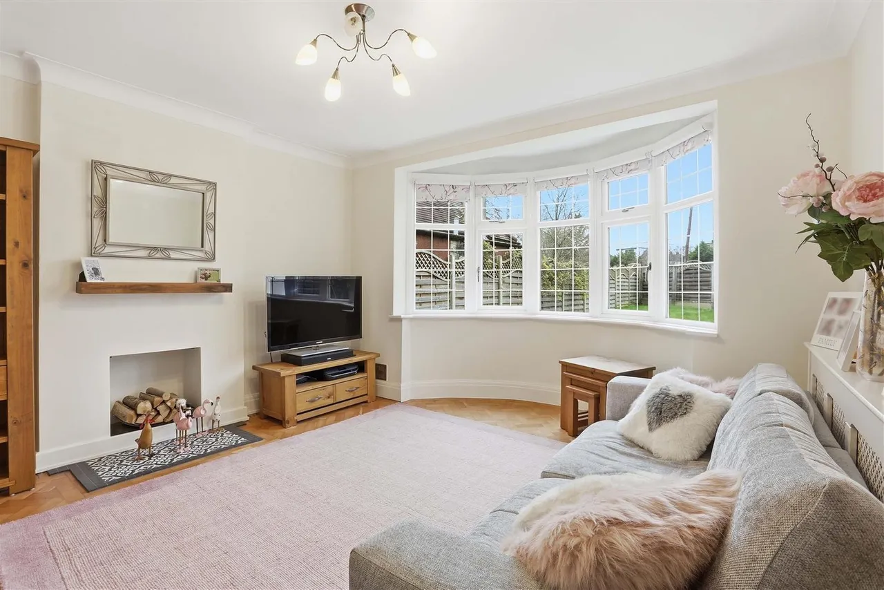 St Dunstans Hill, Cheam, Surrey, SM1 2LP, photo 3