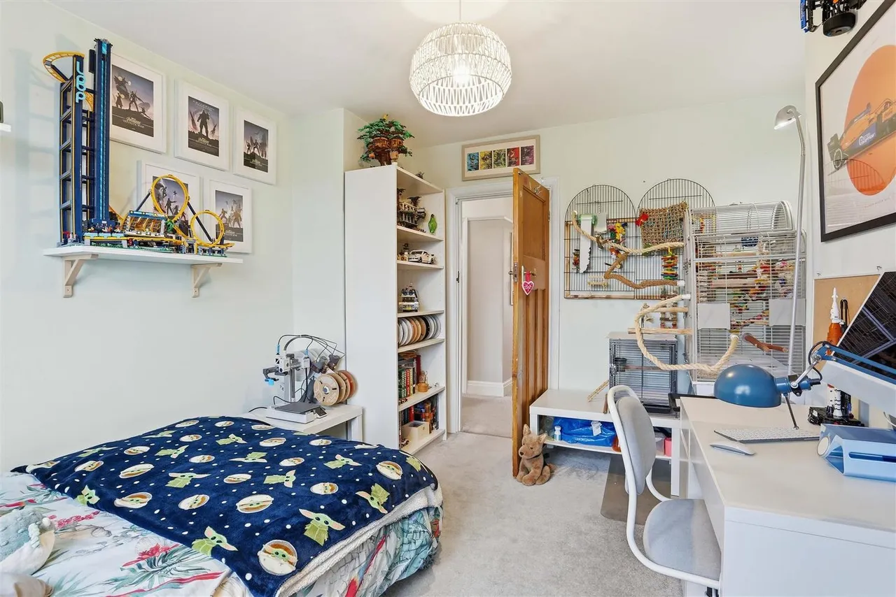 St Dunstans Hill, Cheam, Surrey, SM1 2LP, photo 19