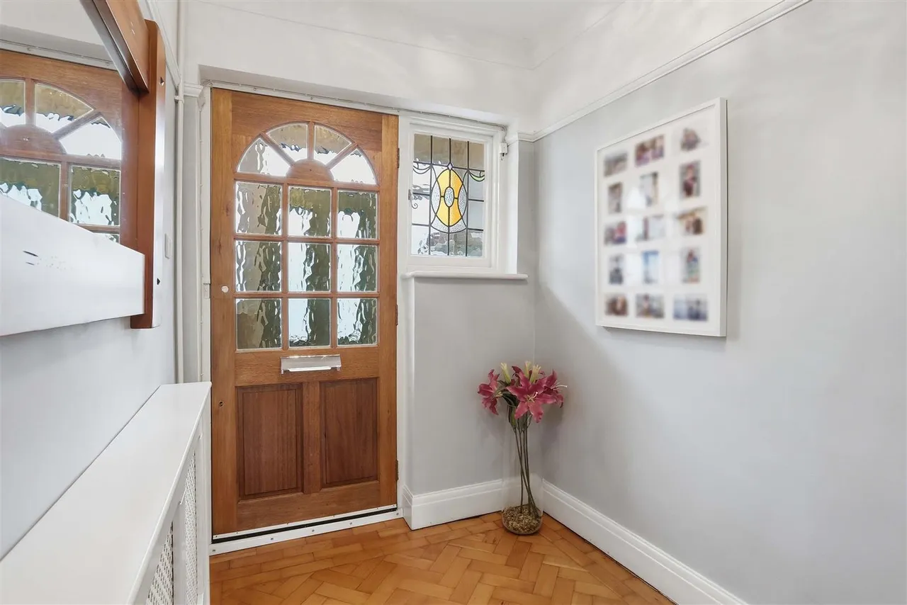 St Dunstans Hill, Cheam, Surrey, SM1 2LP, photo 5