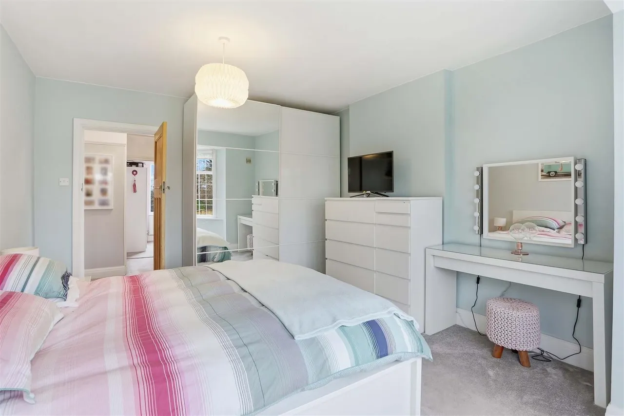 St Dunstans Hill, Cheam, Surrey, SM1 2LP, photo 16