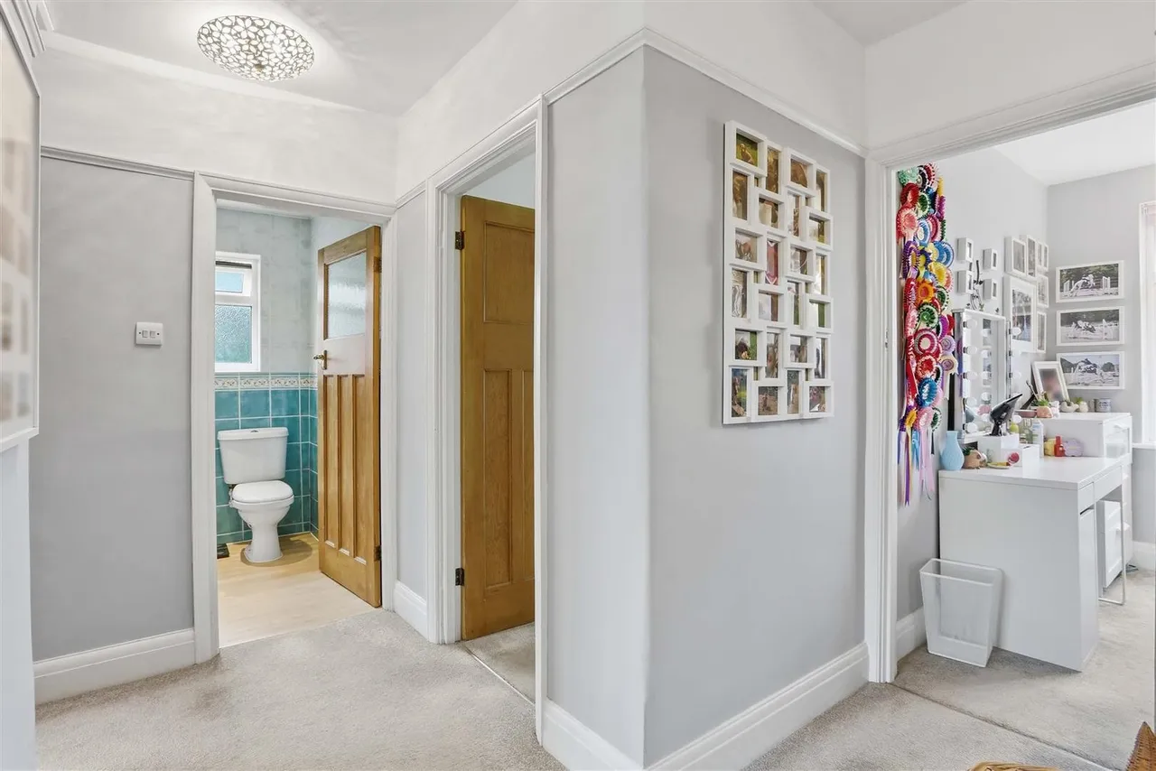 St Dunstans Hill, Cheam, Surrey, SM1 2LP, photo 14