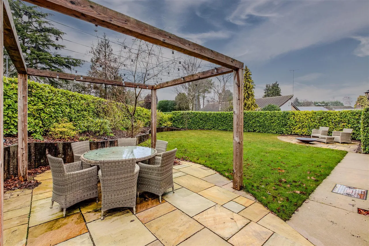 Birchwood Dell, Doncaster, photo 19