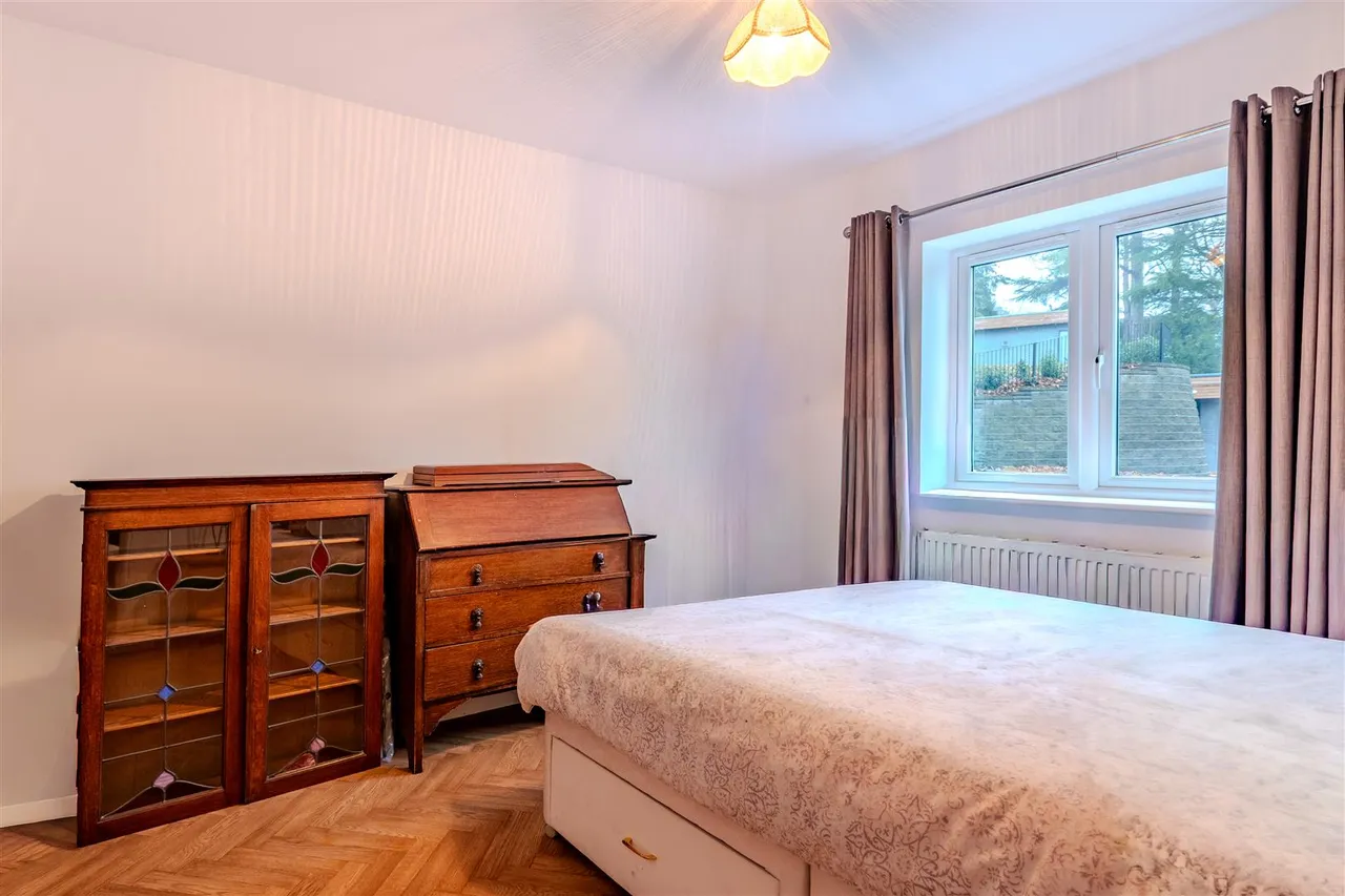 Birchwood Dell, Doncaster, photo 16