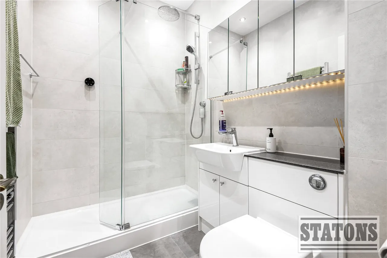 High Road, Whetstone, London, N20 9PF, photo 13