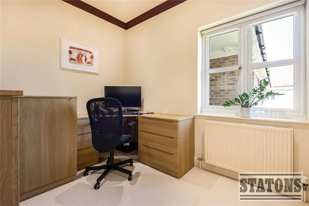 High Road, Whetstone, London, N20 9PF, photo 11