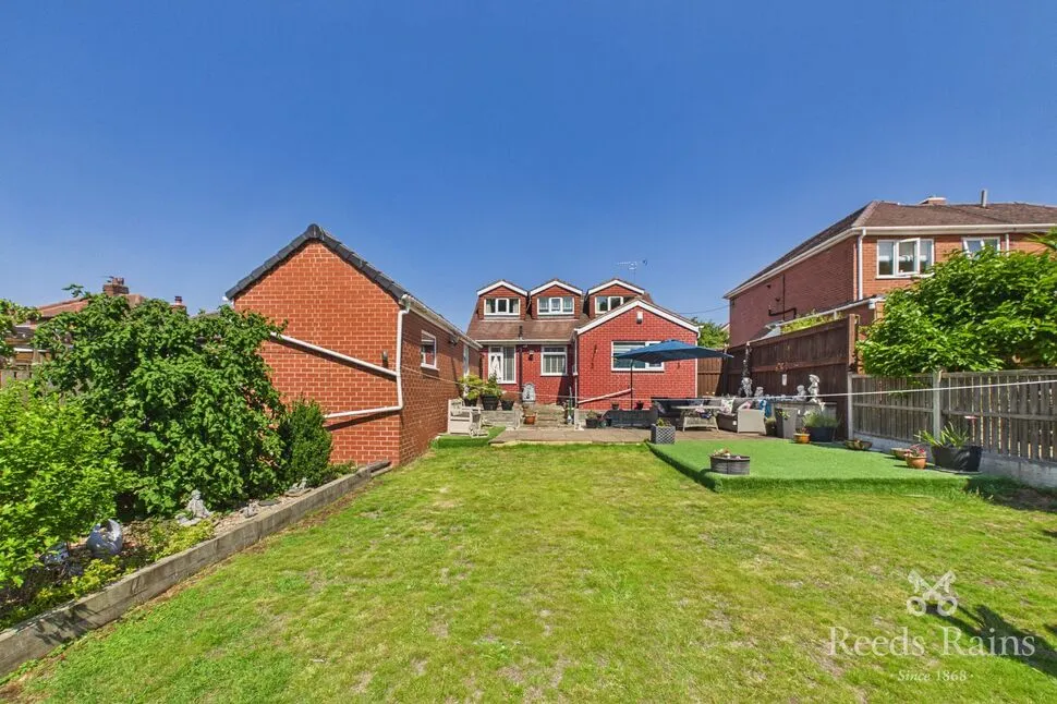 4 bed house for sale — Holywell Lane, Castleford, West Yorkshire, WF10