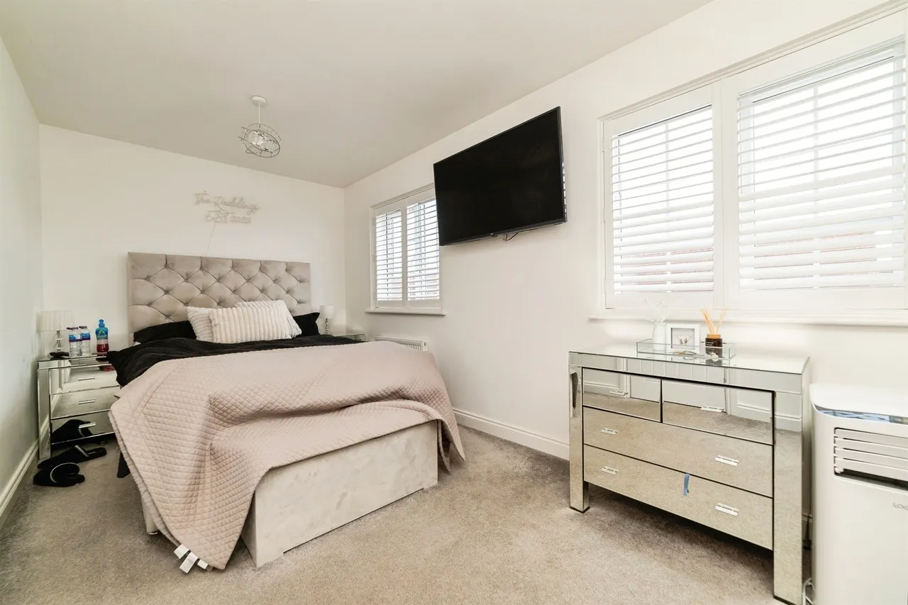 Nightingale Road, Great Barford, Bedford, photo 6