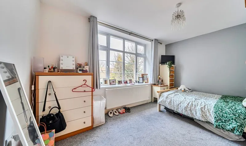 College Road, Epsom, KT17, photo 15