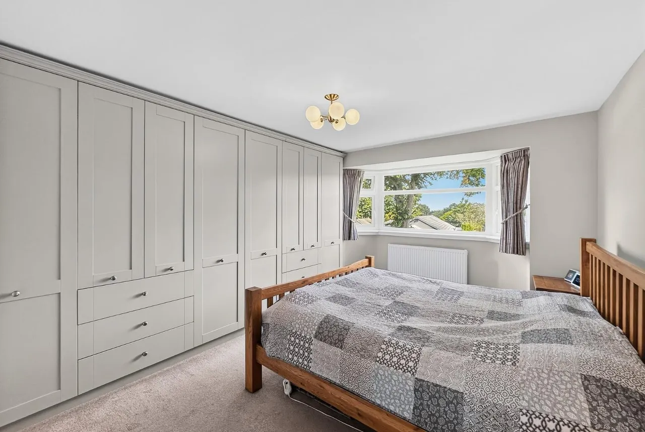 Woburn Drive, Hale, Cheshire WA15 8LZ, photo 21