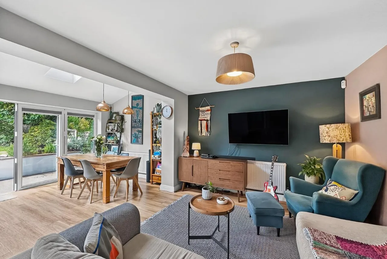 Woburn Drive, Hale, Cheshire WA15 8LZ, photo 14