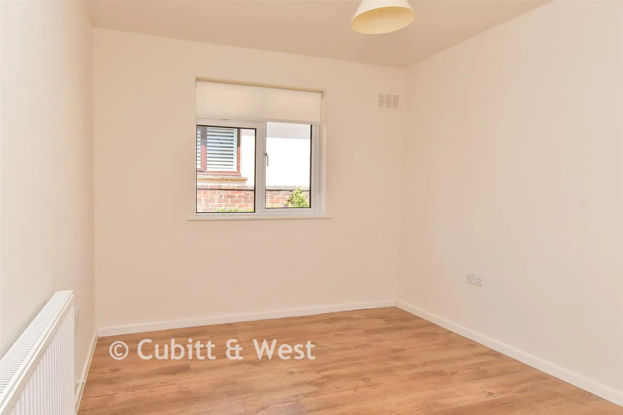 Graham Crescent, Portslade, BN41, photo 10