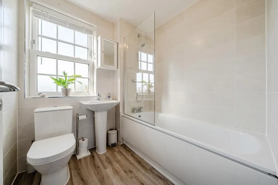 Bourton Road, Banbury, OX16, photo 9