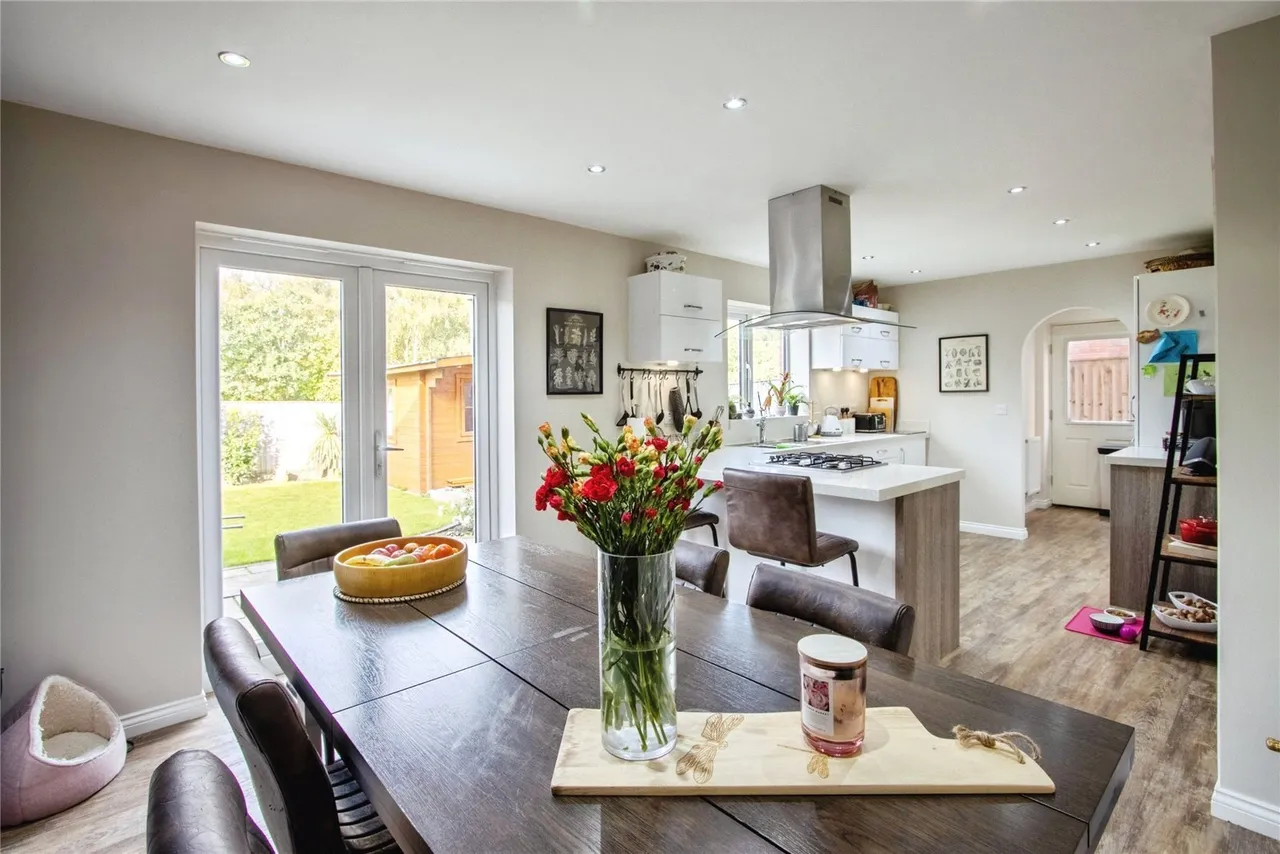 Rosewood Drive, Dewsbury, West Yorkshire, WF12, photo 3