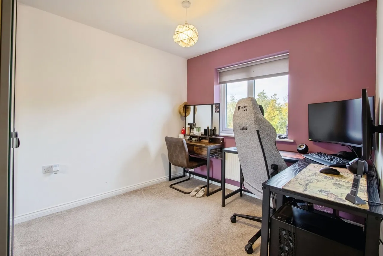 Rosewood Drive, Dewsbury, West Yorkshire, WF12, photo 11