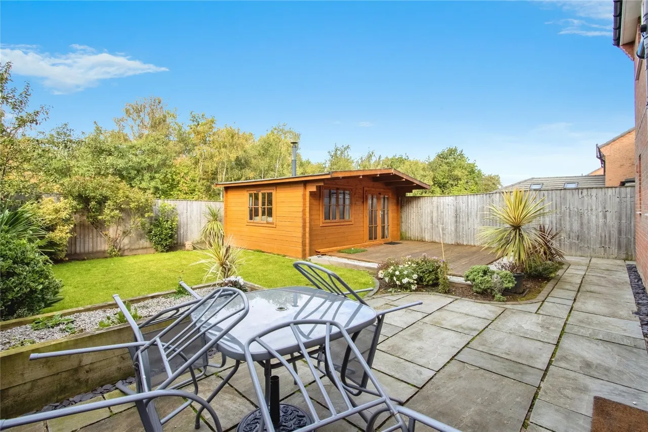 Rosewood Drive, Dewsbury, West Yorkshire, WF12, photo 4