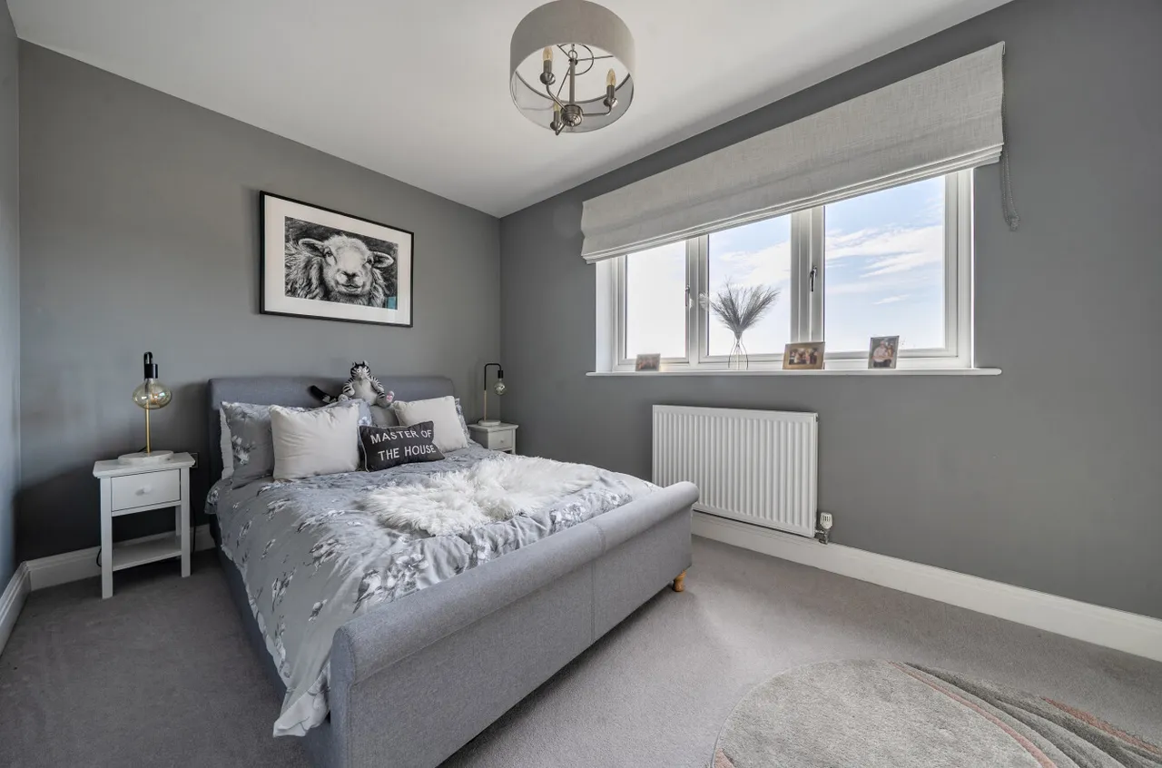 Chilloway Close, Crondall, Farnham, Hampshire, GU10 5SB, photo 9