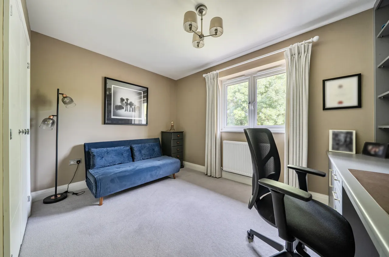 Chilloway Close, Crondall, Farnham, Hampshire, GU10 5SB, photo 12