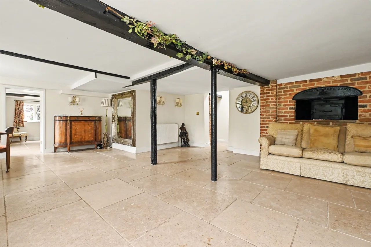 Station Road, Long Marston, Tring, photo 4