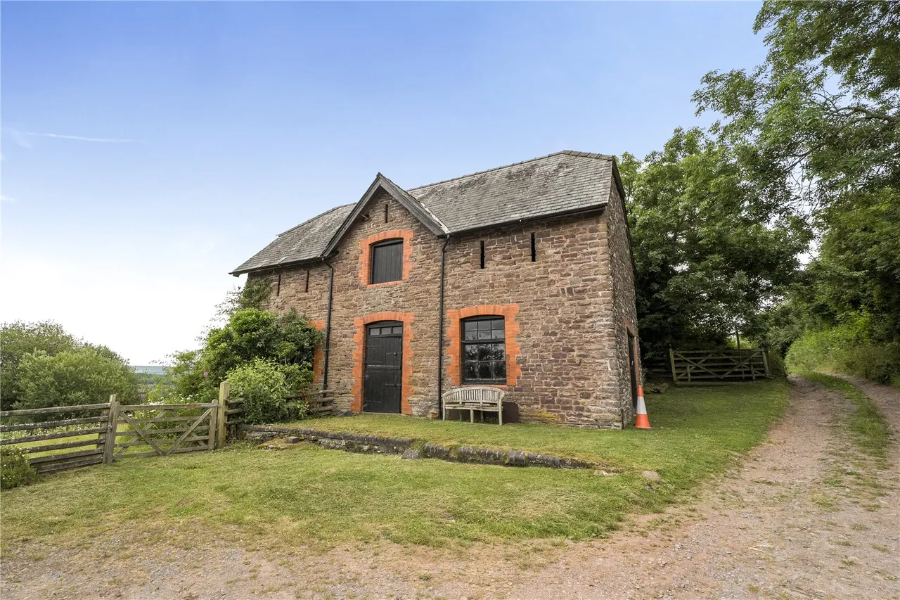 Llanfilo, Brecon, Powys, LD3 0RG, photo 41