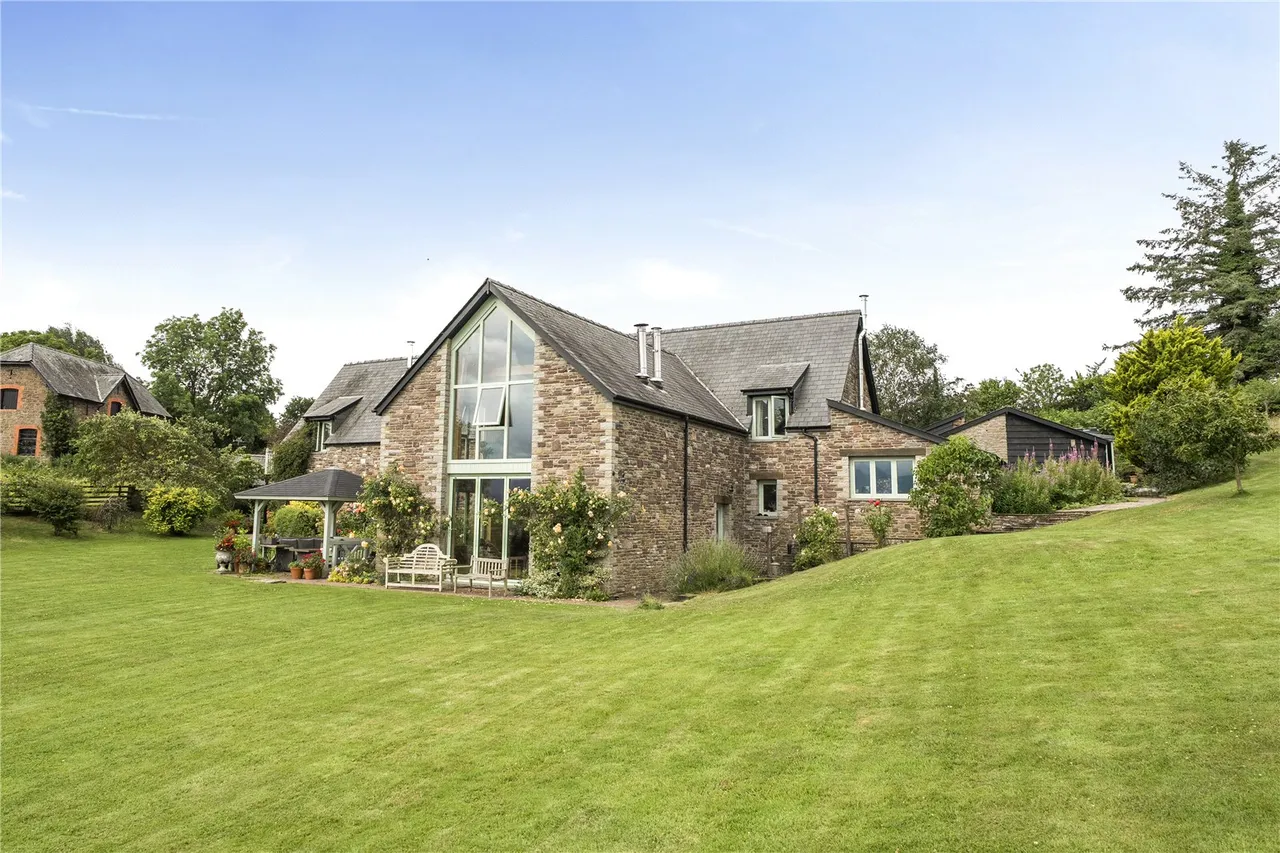 Llanfilo, Brecon, Powys, LD3 0RG, photo 26