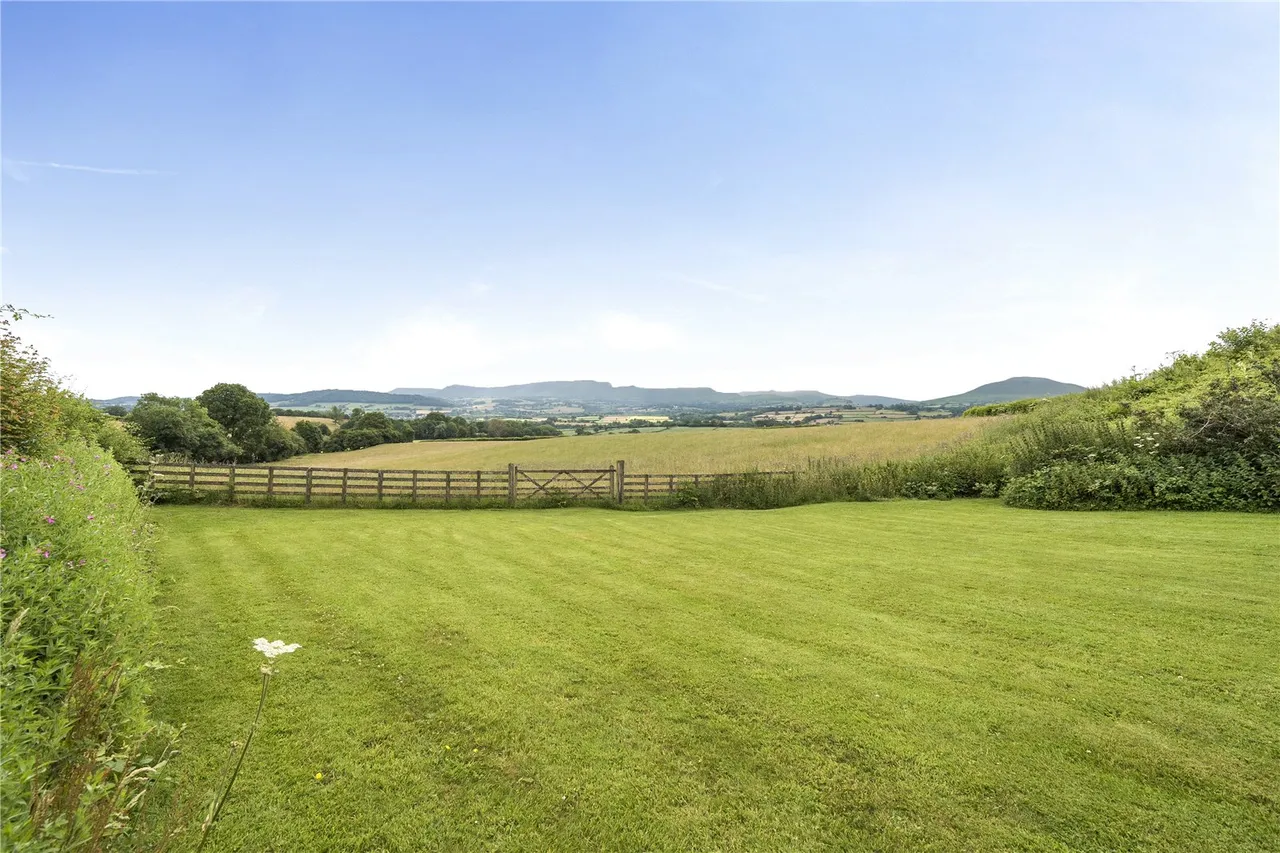Llanfilo, Brecon, Powys, LD3 0RG, photo 28