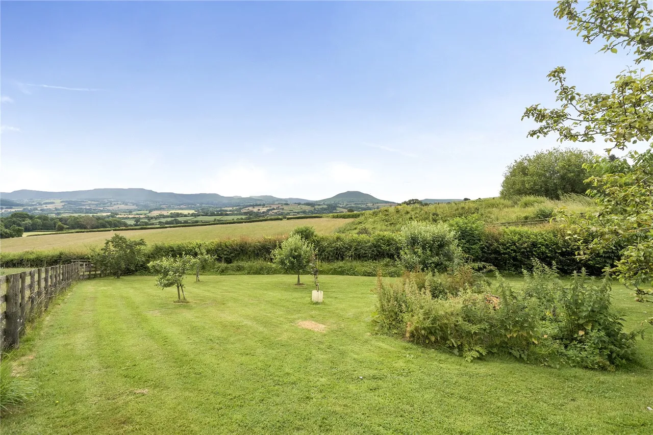 Llanfilo, Brecon, Powys, LD3 0RG, photo 27