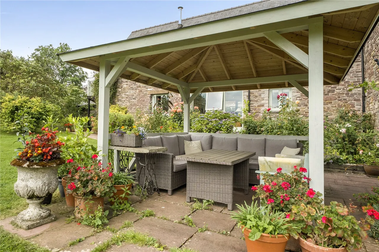 Llanfilo, Brecon, Powys, LD3 0RG, photo 38