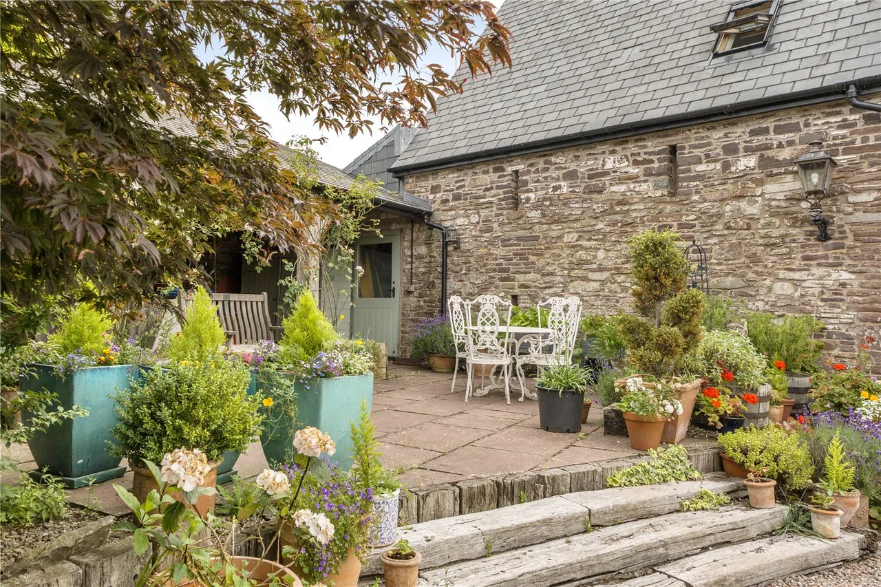 Llanfilo, Brecon, Powys, LD3 0RG, photo 35