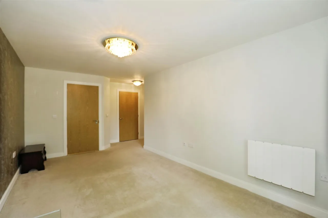 Cedar Avenue, Alsager, ST7, photo 20