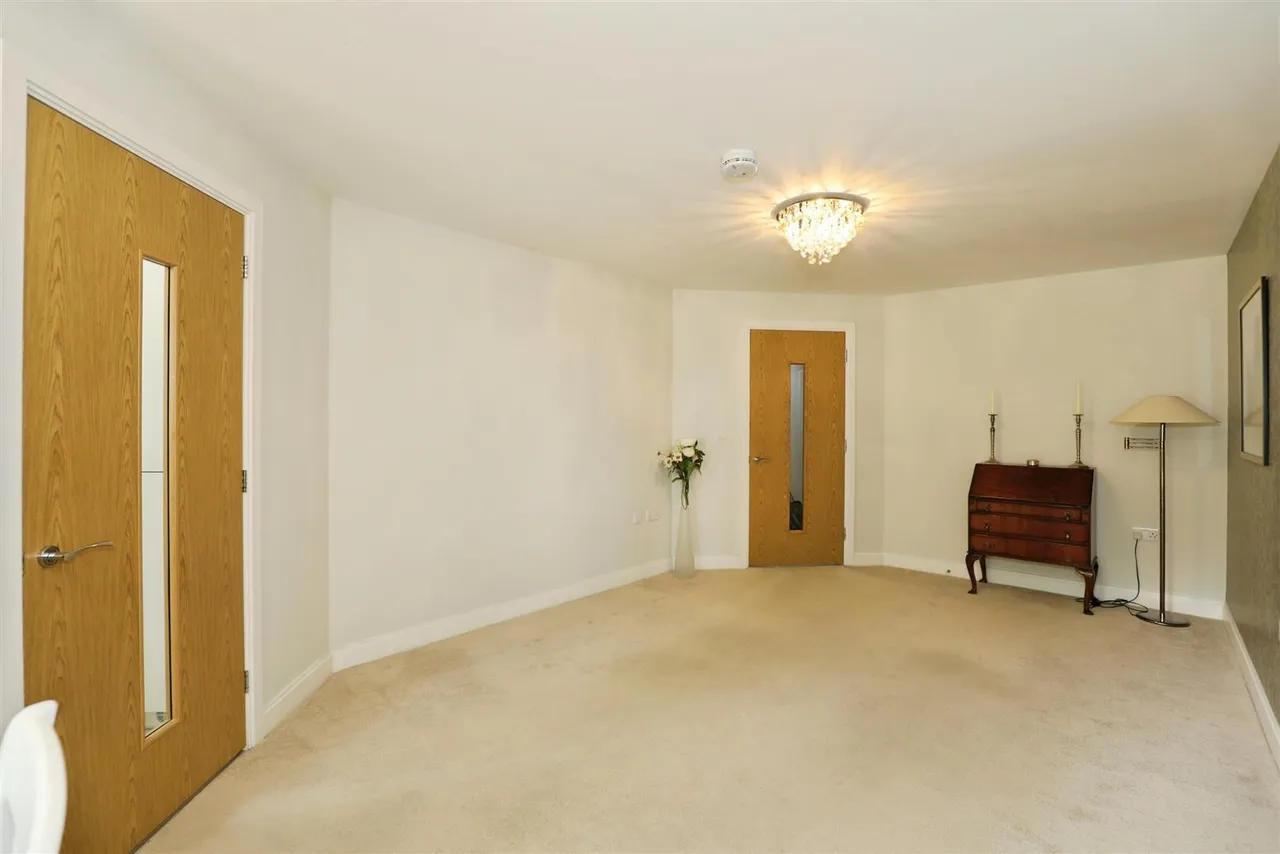 Cedar Avenue, Alsager, ST7, photo 18