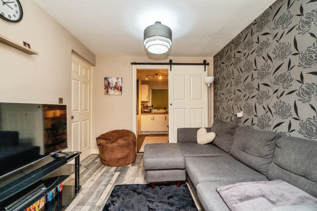 Northleach Close, Redditch, photo 4