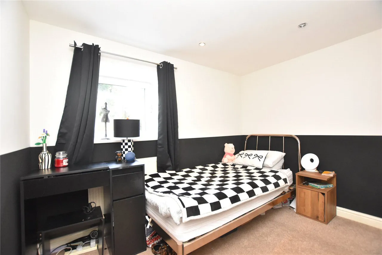 Carlton Terrace, Yeadon, LS19, photo 22