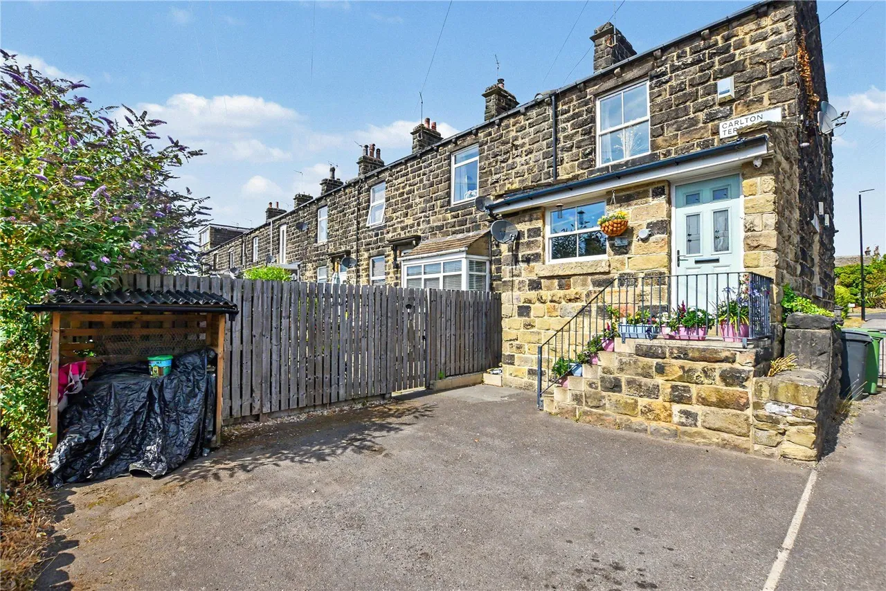 Carlton Terrace, Yeadon, LS19, photo 23