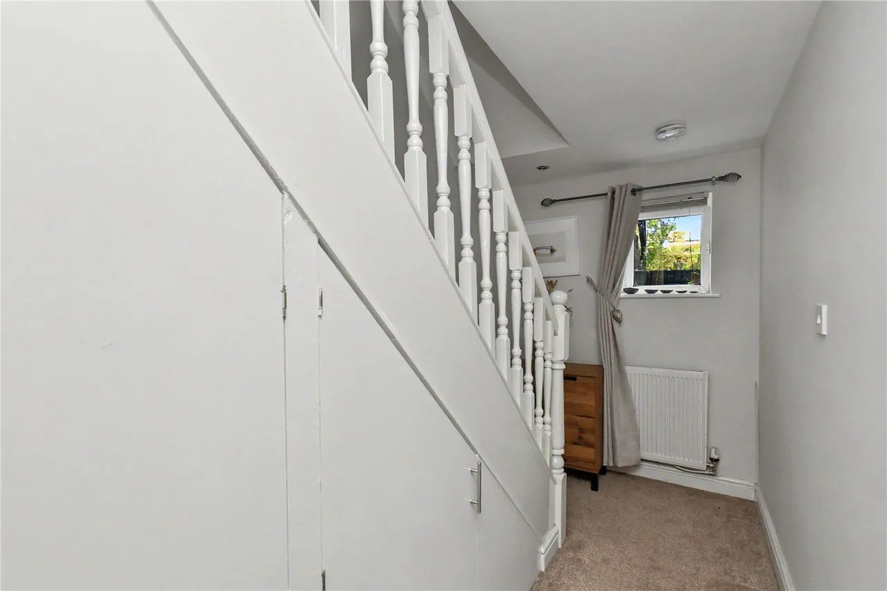 Carlton Terrace, Yeadon, LS19, photo 17