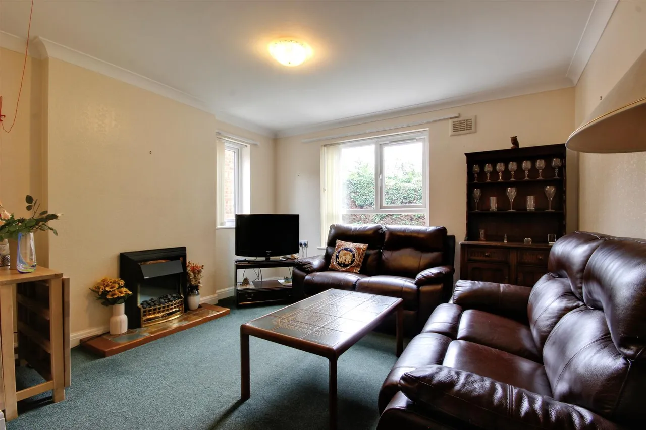 Applegarth Mews, Crescent Street, Cottingham, photo 2