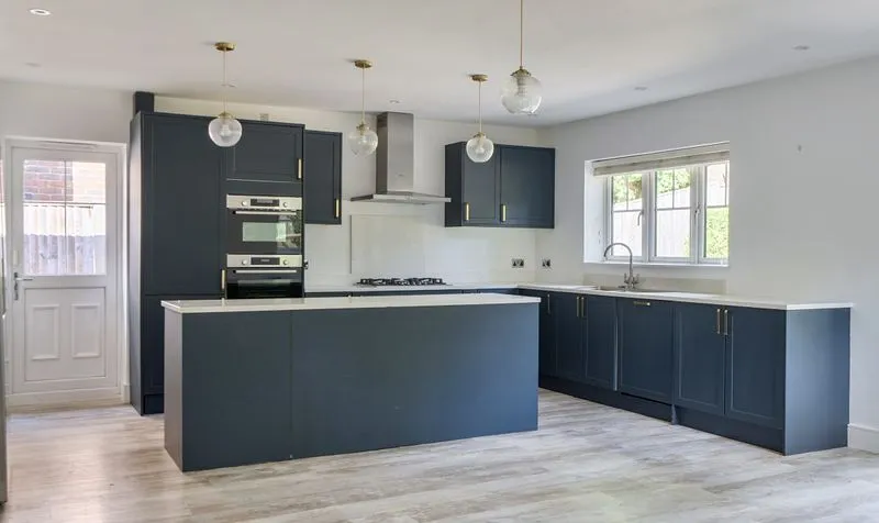 Warren Farm Close, Epsom, KT17, photo 6