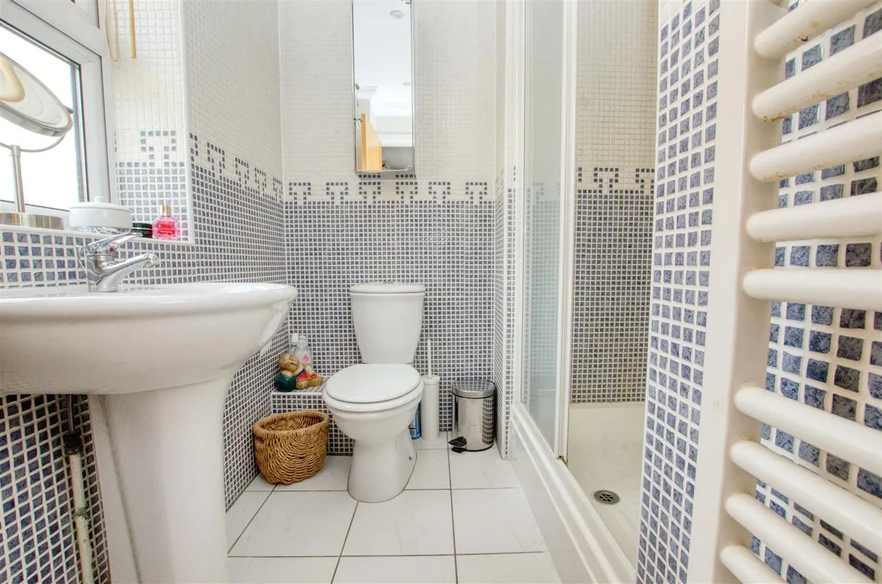 Lyons Place, Hedge End, Southampton, SO30 0JB, photo 18