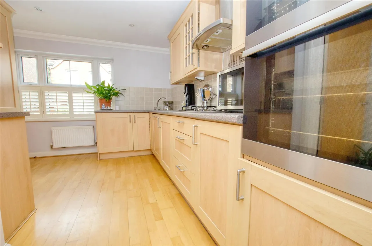 Lyons Place, Hedge End, Southampton, SO30 0JB, photo 8