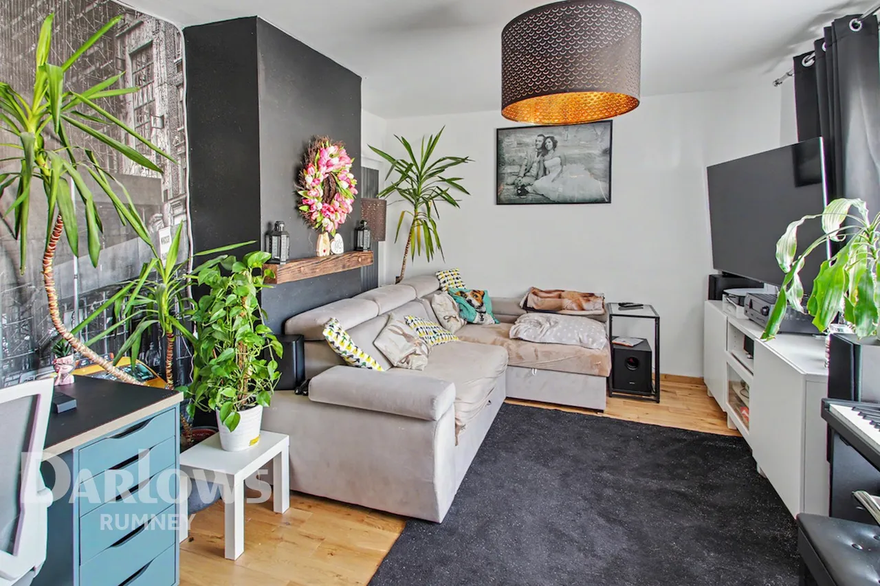 Hendre Road, Cardiff, photo 9
