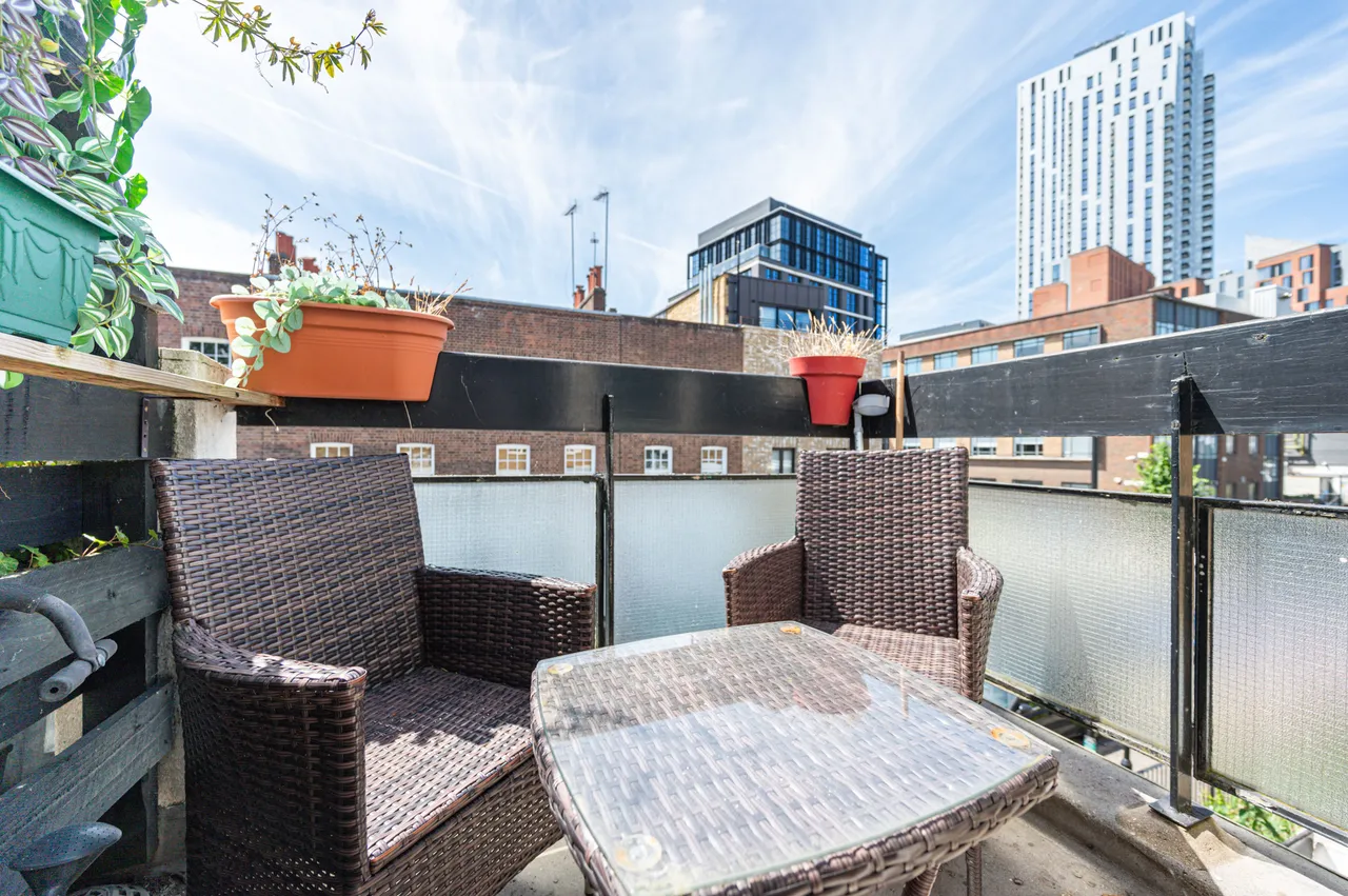 19 Anthony Cope Court, Chart Street, London, photo 2
