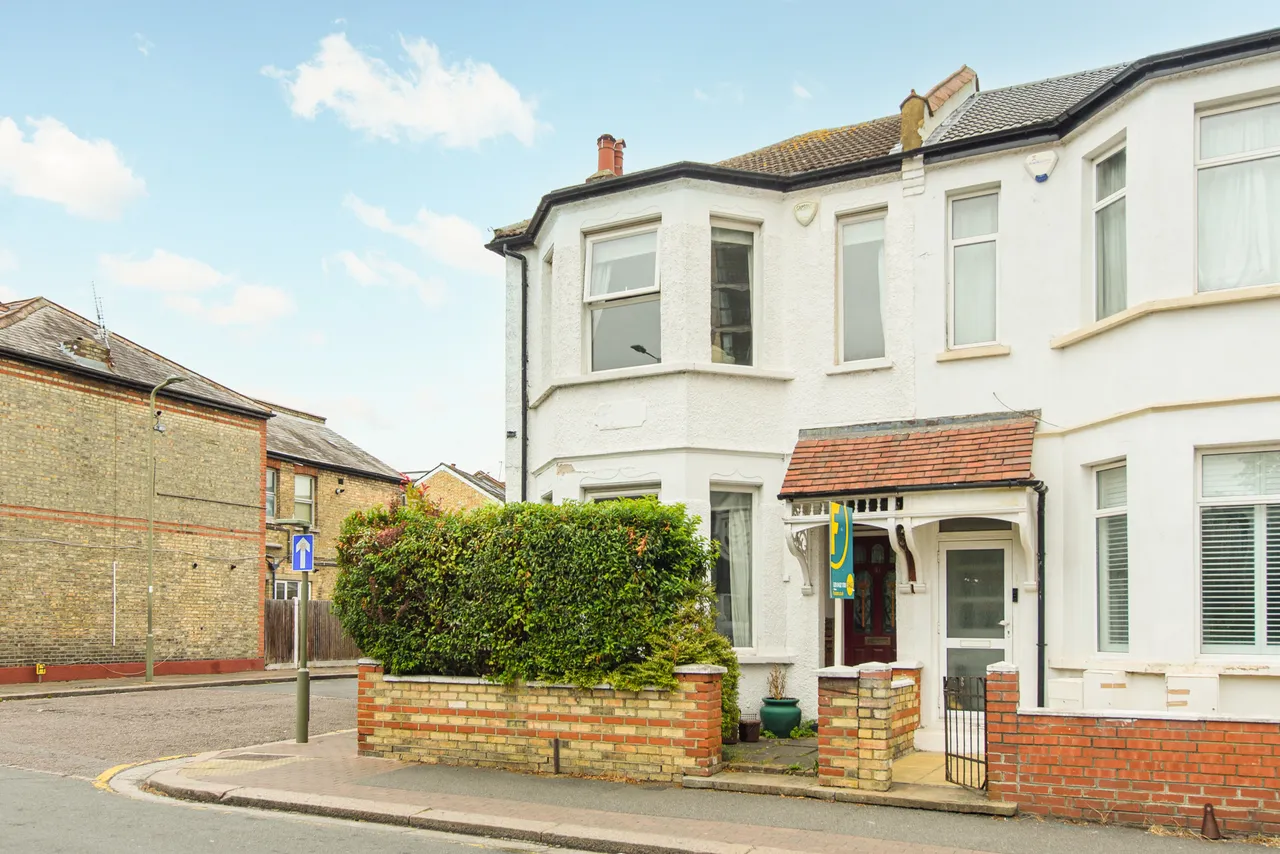 4 bed house for sale — 10 Nether Street, London