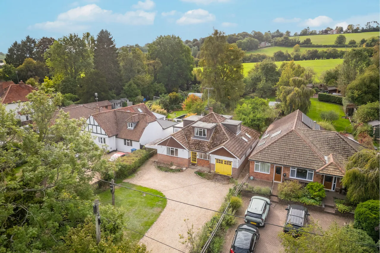 Bottom Road, High Wycombe, HP14, photo 24