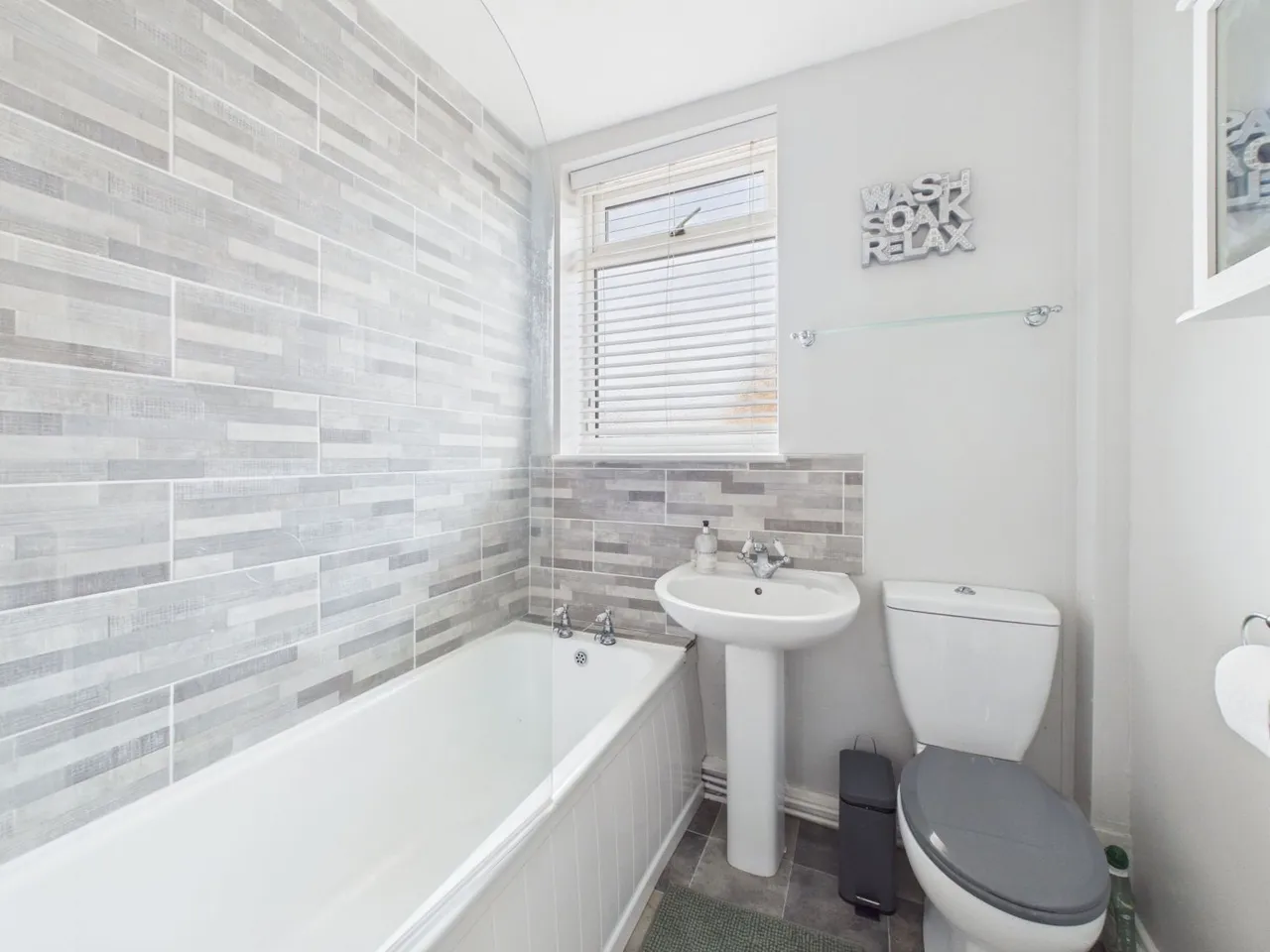 Scott Green Crescent, Gildersome, LS27, photo 5
