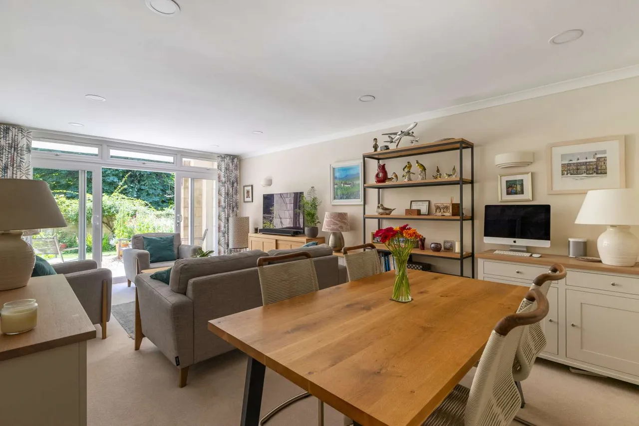 Henrietta Gardens, Bath, Somerset, BA2 6LZ, photo 7