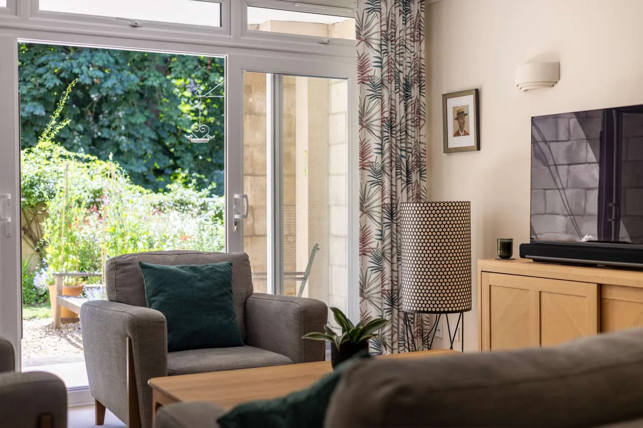 Henrietta Gardens, Bath, Somerset, BA2 6LZ, photo 6
