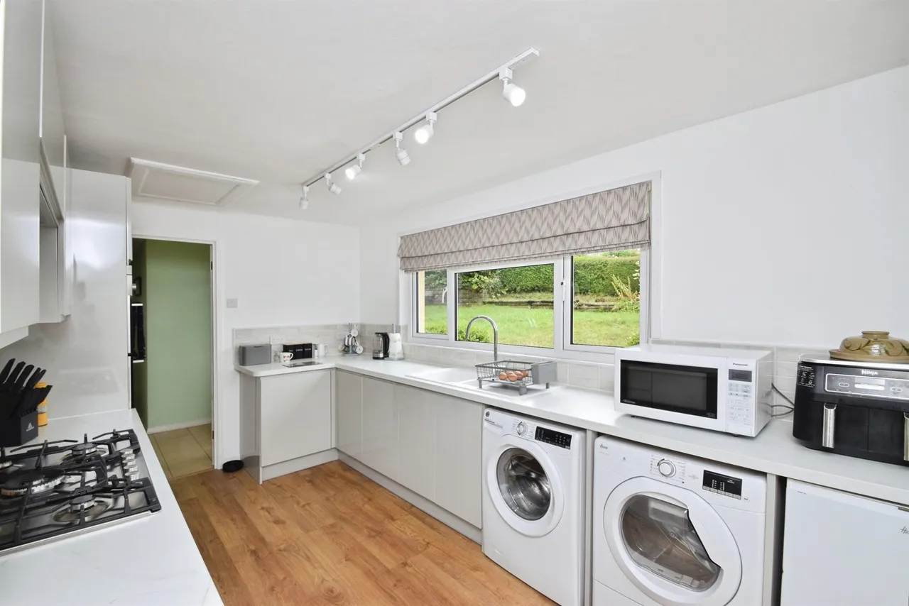 Bodfuan LLANELLI, SA14, photo 8